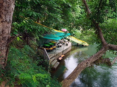 Bamboo River House ที่พักติดแม่น้ำเพชร กับกิจกรรมที่หลากหลาย เช่น ล่องแพยาง สไลเดอร์ เล่นน้ำในแม่น้ำเพชร