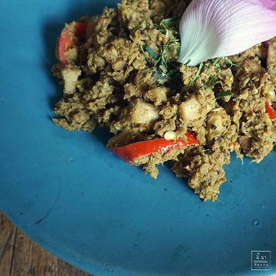 เข้นข้นถึงเครื่องแกงใต้ คั่งกลิ้งเห็ดออรินจิ .. Meena rice based cuisine