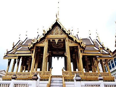 พระที่นั่งอาภรณ์พิโมกข์ปราสาท