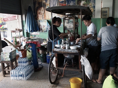 ร้านก๋วยเตี๋ยวเต็กเฮียะ อุทัยธานี