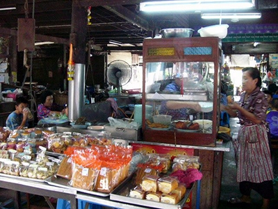 เจ๊กอ้าว บะหมี่-เกี๊ยว ตลาดสามชุก