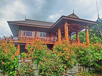 Hill House บ้านเนินเขา คีรีวง