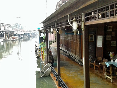 ฐณิชาฌ์ เฮลท์ตี้ รีสอร์ท อัมพวา