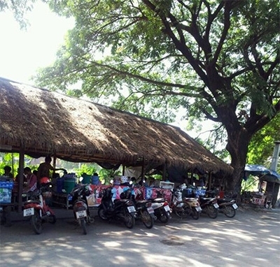 ส้มตำยายขัน (ส้มตำรถไฟลำปาง)