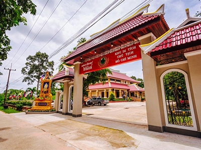 แหล่งศึกษาและท่องเที่ยวเชิงประวัติศาสตร์โฮจิมินห์ อุดรธานี