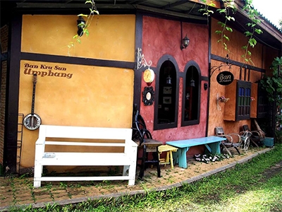 ร้านบ้านครูซัน อุ้มผาง ตาก